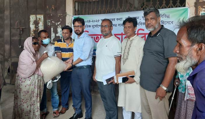 মৌলভীবাজারে দেড় সহস্রাধিক উপকারভোগীর মাঝে জিআর চাল বিতরণ