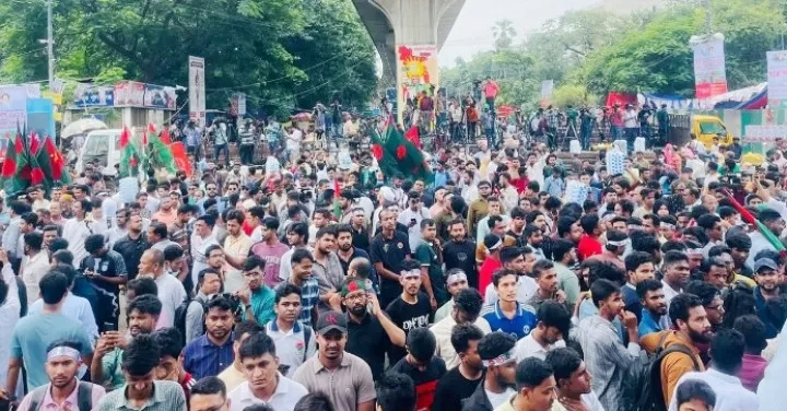 সমাবেশ থেকে ৯ দফা ঘোষণা ছাত্রদলের