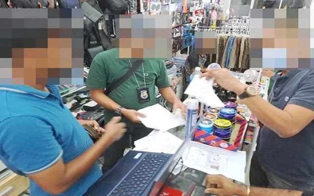 মালয়েশিয়ায় জাল ভিসা তৈরির অভিযোগে ১৬ বাংলাদেশি আটক