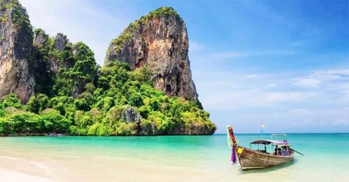 ২ লাখ পর্যটককে বিনামূল্যে বিমান টিকিট দেবে থাইল্যান্ড