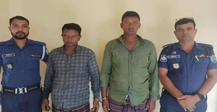 ছাতকে নৌ-পুলিশের অভিযানে চোরাই পাথরসহ আটক ২