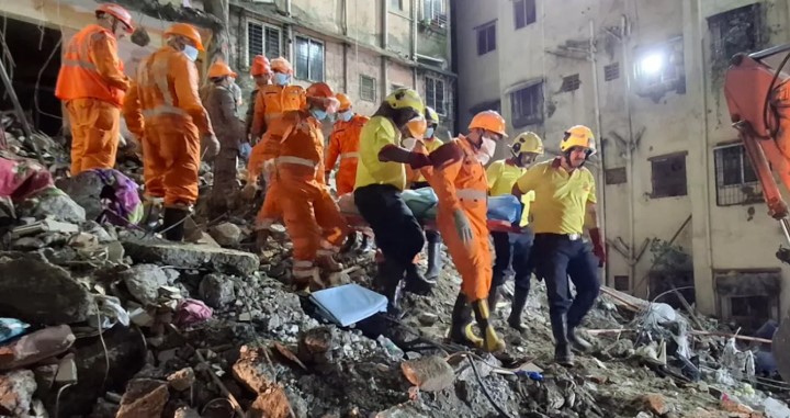 জন্মদিনের পার্টির সময় ভবন ধসে নিহত ১৭