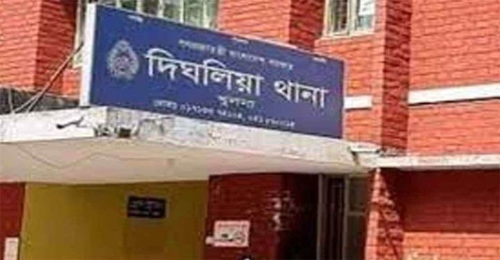 প্রাক্তন স্ত্রীর নতুন স্বামীকে কুপিয়ে হত্যা