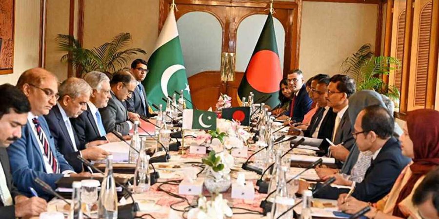 বাংলাদেশ-পাকিস্তানের বৈঠক শেষে এক চুক্তি ও চার সমঝোতা স্মারক সই