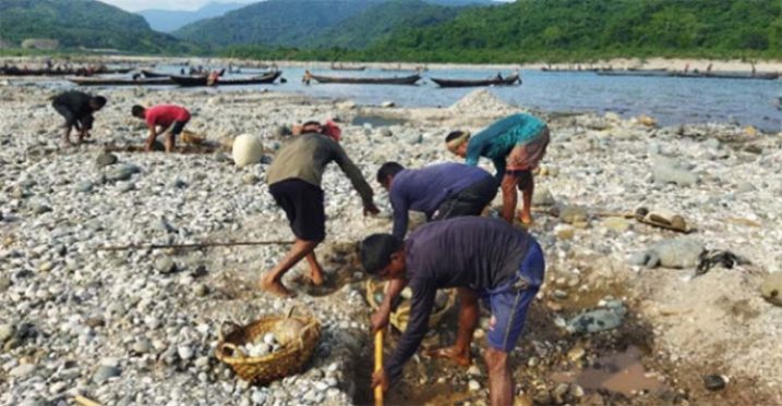 সাদা পাথর লুটের ঘটনায় মন্ত্রী পরিষদ বিভাগের তদন্ত কমিটি গঠন