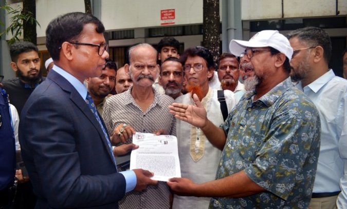 বঙ্গবীর ওসমানীর জন্ম ও মৃত্যুবার্ষিকী রাষ্ট্রীয় ভাবে পালনের দাবীতে স্মারকলিপি