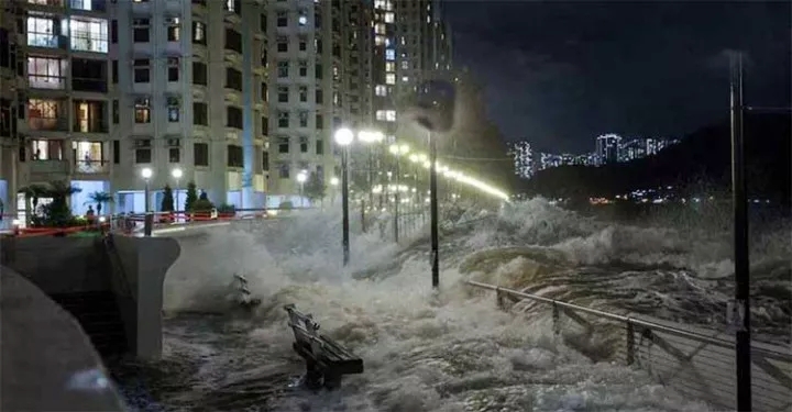 সুপার টাইফুন ‘রাগাসা’র তাণ্ডবে নিহত ১৪, নিখোঁজ ১২৪