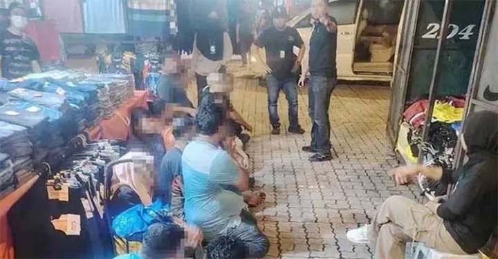 মালয়েশিয়ায় হোটেল-রেস্টুরেন্টে অভিযান, ২১ বাংলাদেশি গ্রেপ্তার