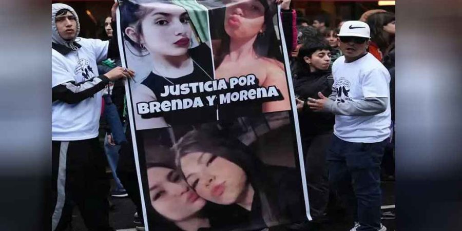 লাইভে নখ উপড়ে, আঙুল কেটে তিন তরুণীকে খুন!