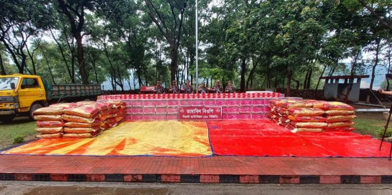 সিলেট সীমান্তে সাড়ে ৩ কোটি টাকার ভারতীয় চোরাচালান পণ্য জব্দ