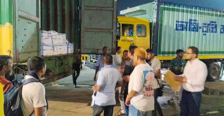 ১৫৩৩ টাকা কেজিদরে ৭ দিনে ভারতে গেল ১ লাখ ২ হাজার ৮৩৪ কেজি ইলিশ