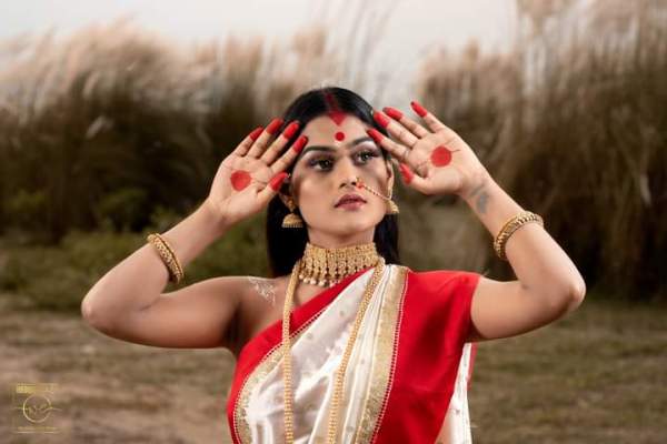 ষষ্ঠীতে উমা আসার রঙিন আয়োজন