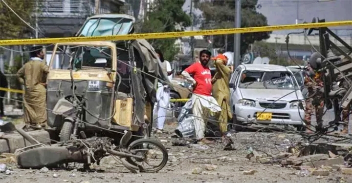 পাকিস্তানে বোমা বিস্ফোরণে নিহত ১০, অভিযোগ ভারতের দিকে