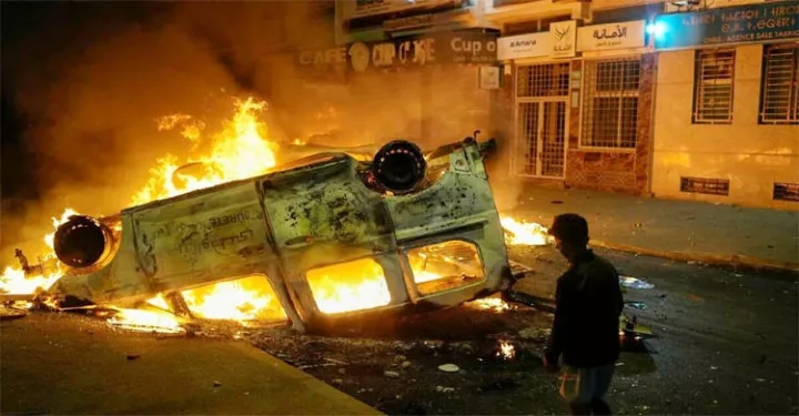 বিক্ষোভে উত্তাল মরক্কোয় পুলিশ স্টেশনে আগুন, নিহত ২