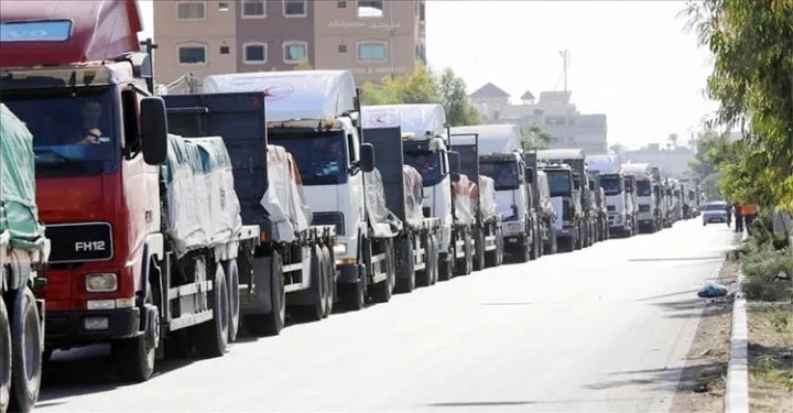 যুদ্ধবিধ্বস্ত গাজায় ঢুকছে ৬০০ ত্রাণবাহী ট্রাক