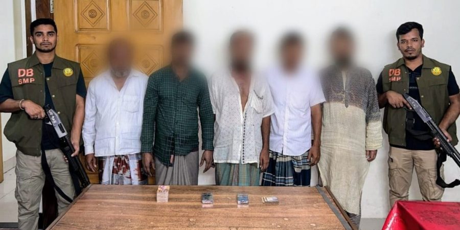 সিলেটে ‘লন্ডনী বাড়ী’ থেকে ৫ জুয়াড়ী গ্রেপ্তার