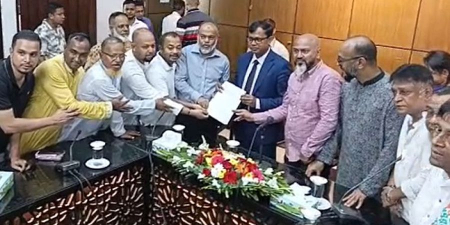 ১ নভেম্বর সিলেট চেম্বারের নির্বাচনের দাবিতে ডিসির কাছে স্মারকলিপি