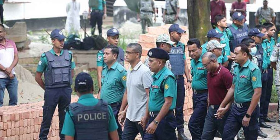 ‘মানবতাবিরোধী অপরাধ’: ১৫ সেনাকর্মকর্তা ‘সাবজেলে’