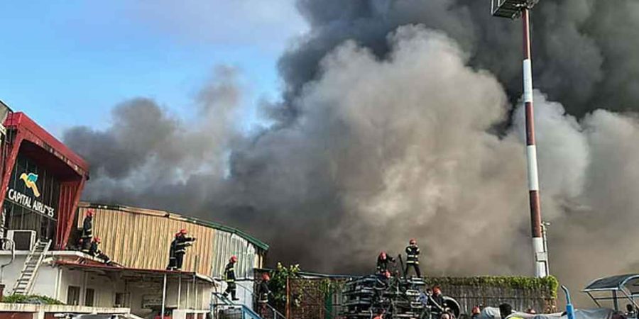 শাহজালাল বিমানবন্দরে ভয়াবহ আগুন, নিয়ন্ত্রণে ৩৬ ইউনিট