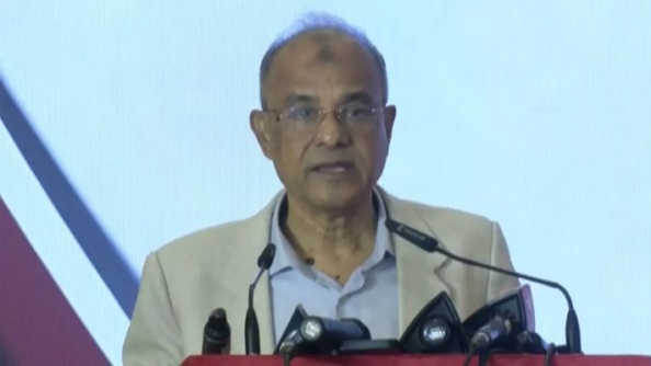 প্রবাসীদের জন্য সুখবর দিলেন স্বরাষ্ট্র উপদেষ্টা