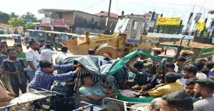কোম্পানীগঞ্জে অটোরিকশা-ট্রাক্টরের সংঘর্ষে পর্যটক নিহত, আহত ৫