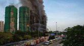 হংকংয়ে বহুতল ভবনে আগুনে নিহত বেড়ে ৫৫, নিখোঁজ ২৫০