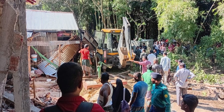 সিলেটে বেদখল হওয়া ৩৫ একর সরকারি জমি উদ্ধার, গ্রেপ্তার ৩