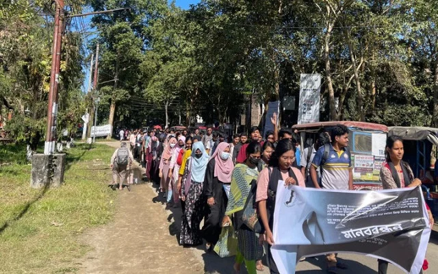 হামলায় শাবি শিক্ষার্থীর ভাই নিহত, বিচারের দাবিতে মানববন্ধন