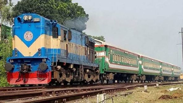 ইঞ্জিন বিকল, সিলেটের সঙ্গে রেল যোগাযোগ বন্ধ