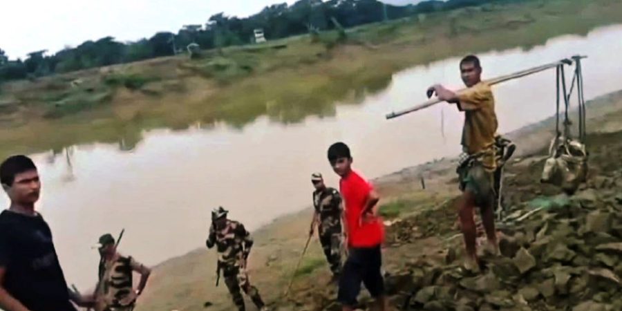 জকিগঞ্জ সীমান্তে বিএসএফের অনুপ্রবেশ, স্থানীয়দের প্রতিরোধ