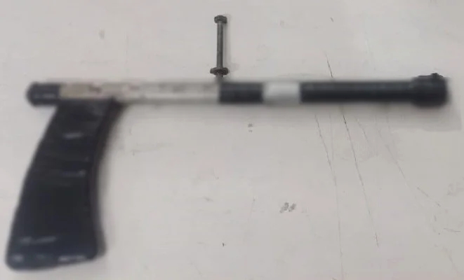 গোলাপগঞ্জে ইটভাটার ভেতরে মিললো পাইপগান