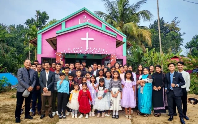 শ্রীমঙ্গলে গীর্জায় গীর্জায় বড়দিনের প্রার্থনা