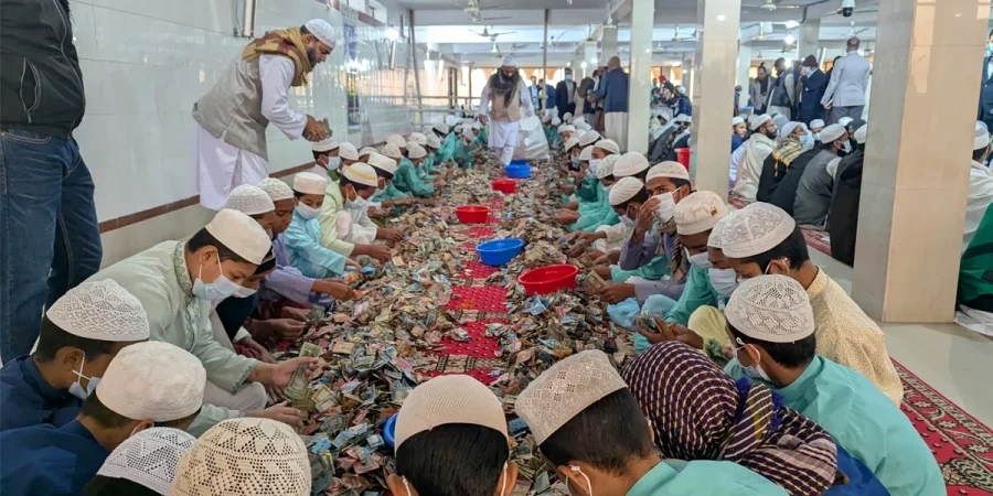 ‎ঐতিহাসিক পাগলা মসজিদের ১৩টি দান সিন্দুকে এবার পাওয়া গেল পৌণে ১২ কোটি টাকা