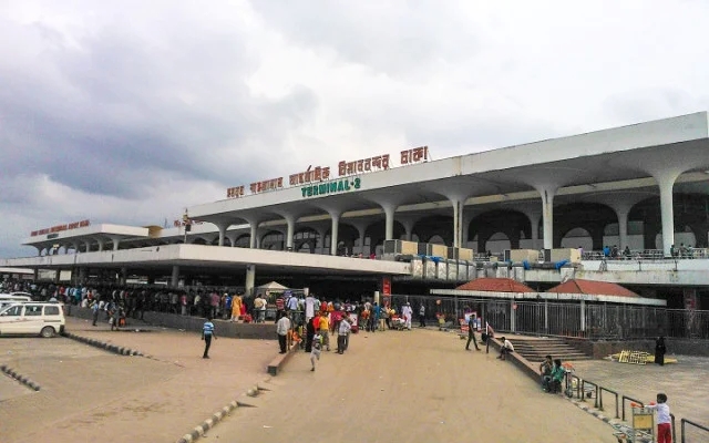 ঢাকা বিমানবন্দরগামী যাত্রীদের সতর্কতা অবলম্বনের অনুরোধ