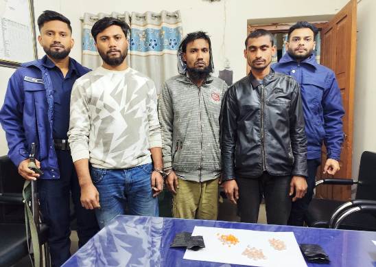 জৈন্তাপুরে ১৫২ ‍পিস ইয়াবা সহ গ্রেফতার ৩