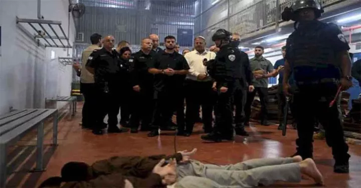 ইসরায়েলের কারাগারে কুকুর লেলিয়ে পুরুষ ফিলিস্তিনিকে ধর্ষণ