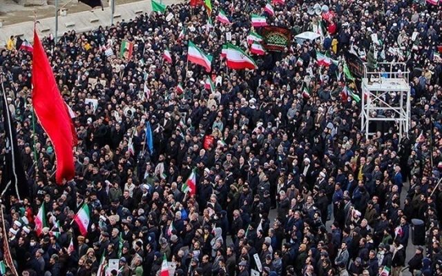 ইরানে ইসলামী বিপ্লবের পক্ষে গণজোয়ার, ‘সন্ত্রাসবাদের’ বিরুদ্ধে কঠোর অবস্থান