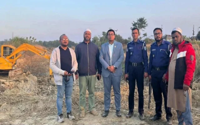 বিয়ানীবাজারে কৃষিজমির মাটি কাটার দায়ে জরিমানা