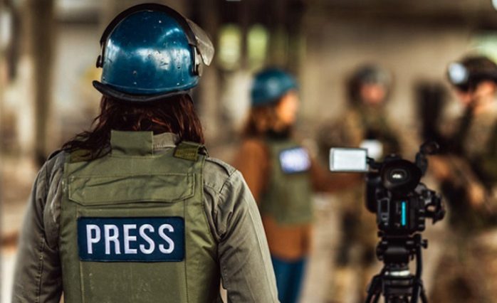 অনলাইনে নয়, সাংবাদিক কার্ড ম্যানুয়ালি ইস্যু করবে ইসি