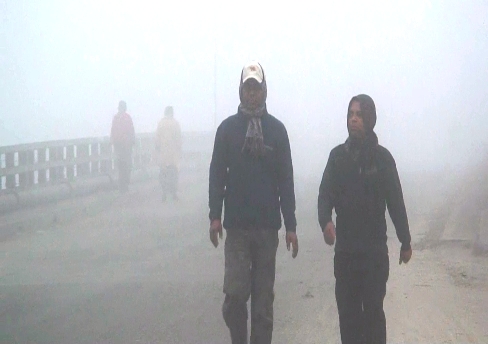 ৭.৭ ডিগ্রি তাপমাত্রায় কাঁপছে পঞ্চগড়