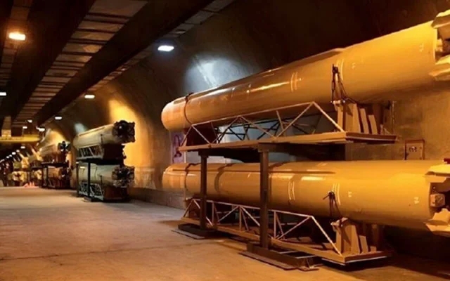 ভূগর্ভস্থ মিসাইল ঘাঁটি উন্মোচন করল ইরান