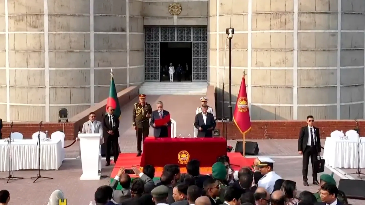 প্রধানমন্ত্রী হিসেবে শপথ নিলেন তারেক রহমান