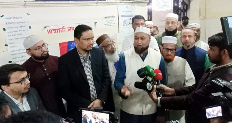 জুড়ীতে সন্ত্রাসী হামলায় আহতদের দেখতে হাসপাতালে ১১ দলীয় জোট নেতৃবৃন্দ