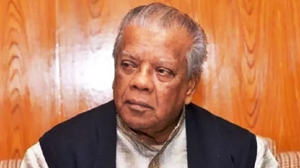 আমুর ৮টি ব্যাংক অ্যাকাউন্ট ফ্রিজের আদেশ