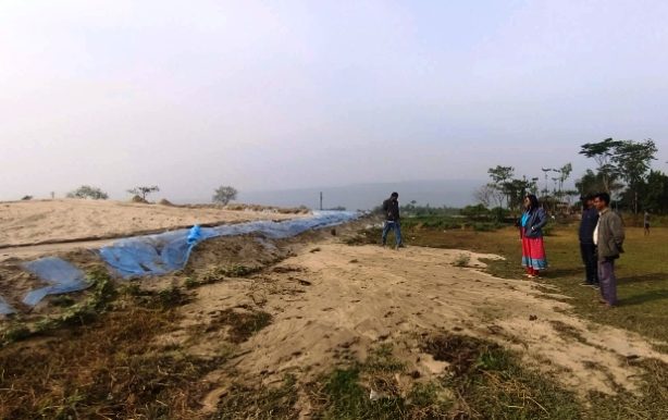 জৈন্তাপুরে প্রশাসনের অভিযানে ২ লক্ষ ঘনফুট বালু জব্দ, নিলামে বিক্রয়