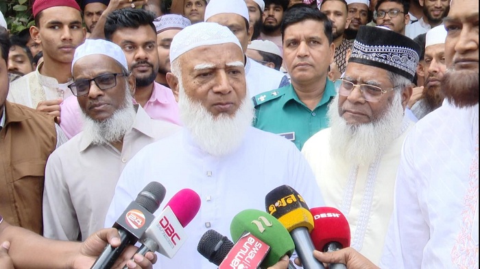 মন্ত্রীদের কাঁচা কথাবার্তায় সমাজকে অস্থির করে তুলছে : জামায়াত আমির