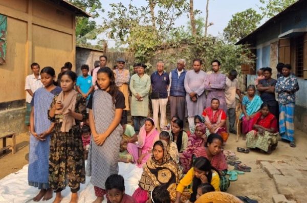 খাদিমপাড়ায় উচ্ছেদ আতঙ্কে গারোদের ১৬ পরিবার