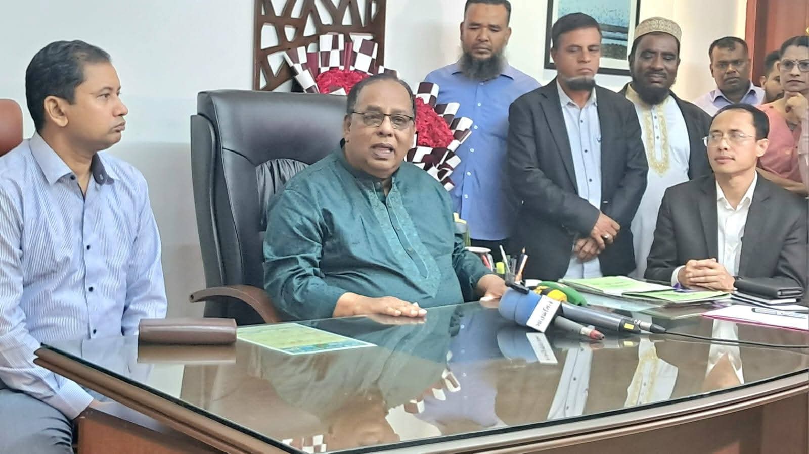 সিলেট জেলা পরিষদের প্রশাসকের দায়িত্ব নিলেন আবুল কাহের চৌধুরী শামীম