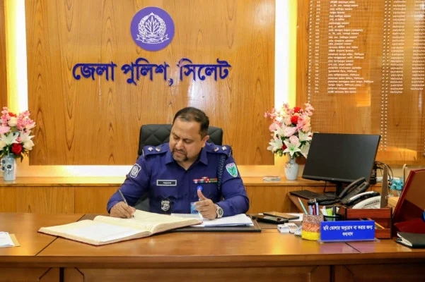 সিলেটে যোগ দিলেন নবাগত পুলিশ সুপার ড. যাবের সাদেক