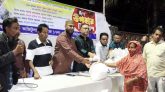 কাজিটুলা যুবসমাজের উদ্যোগে ‘ঈদ উপহার’ বিতরণ
